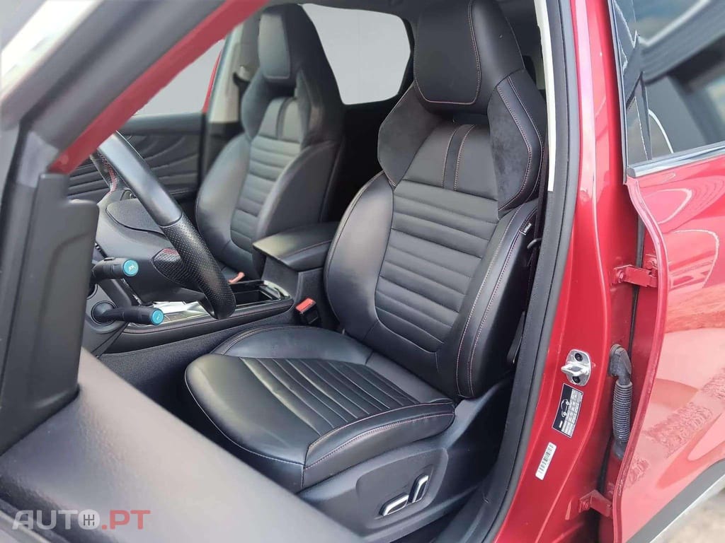 MG EHS LUXURY PHEV