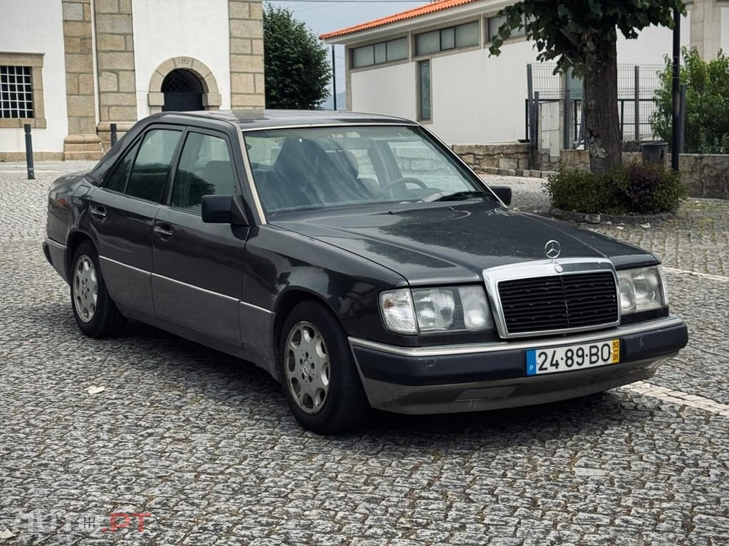 Mercedes-Benz 200 200D