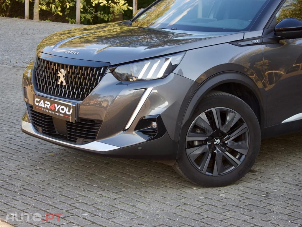 Peugeot 2008 1.2 PureTech GT Pack EAT8