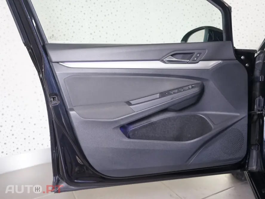 Volkswagen Golf 1.0 TSI Confortline