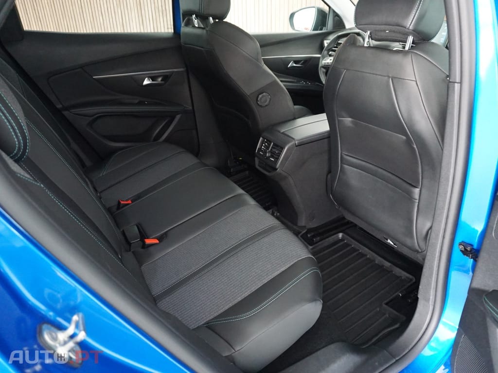 Peugeot 3008 1.2 PureTech Allure Pack