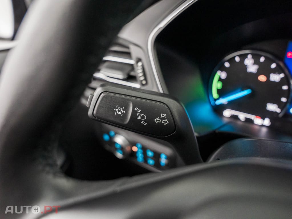 Ford Kuga 2.5 PHEV Titanium