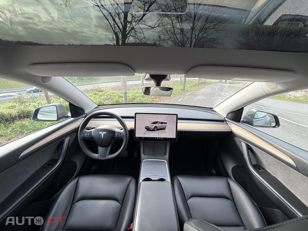 Tesla Model Y Long Range Dual Motor AWD