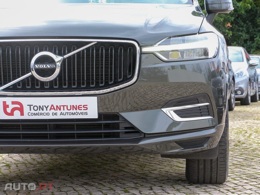Volvo XC60 2.0 T8 PHEV Momentum AWD