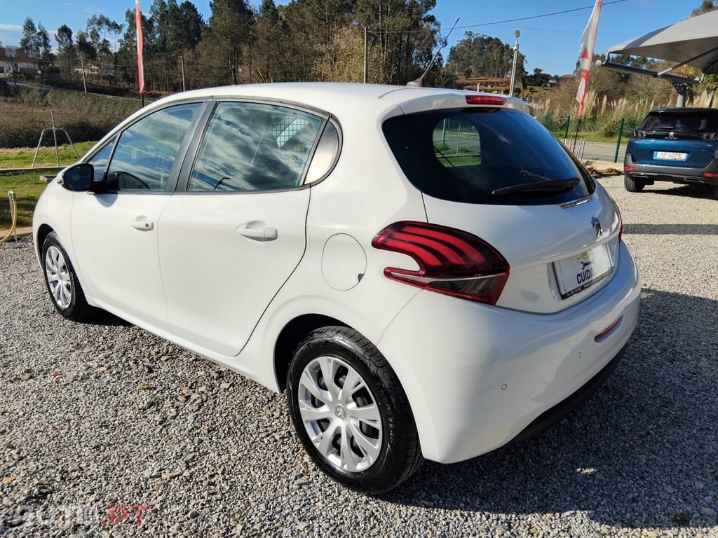 Peugeot 208 I 1.5 BlueHDi VAN