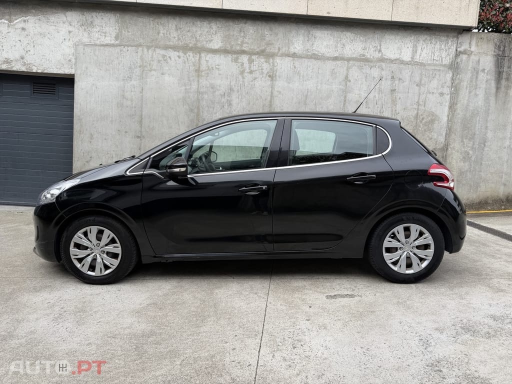 Peugeot 208 1.6 e-HDi Allure
