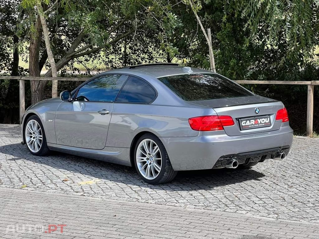 BMW 320 d Coupe Edição M Auto