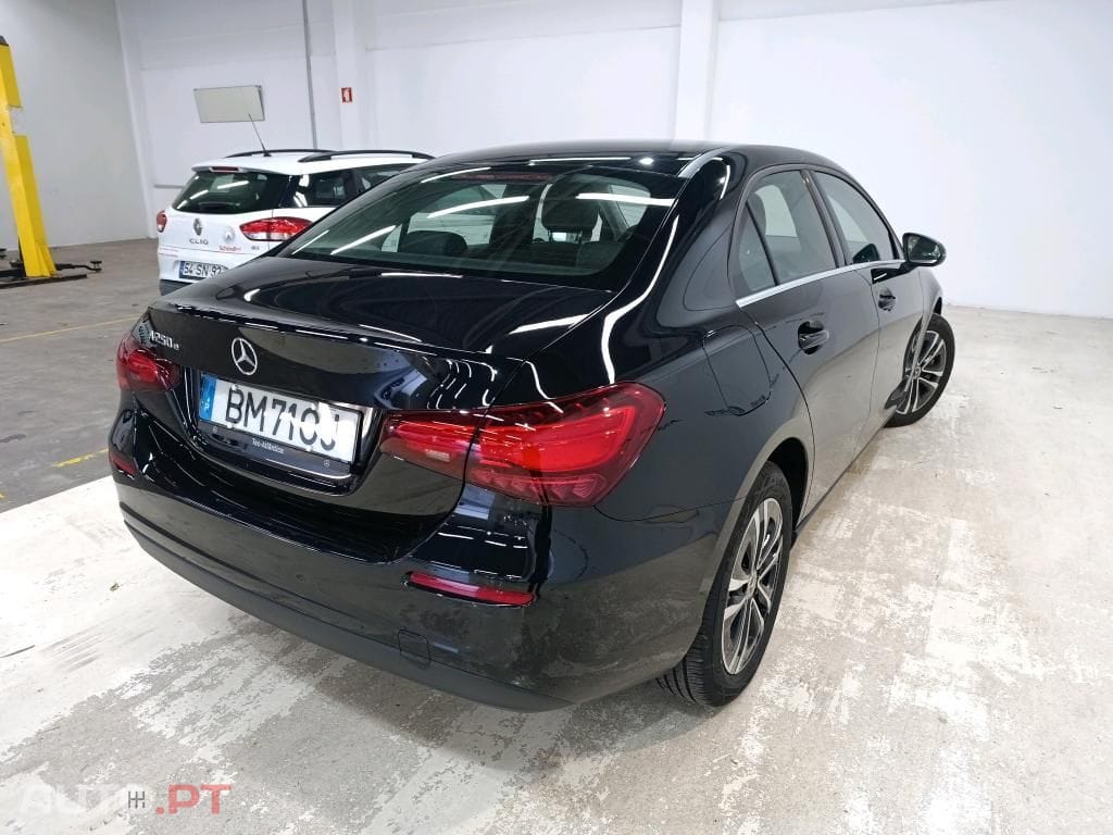 Mercedes-Benz A 250 e