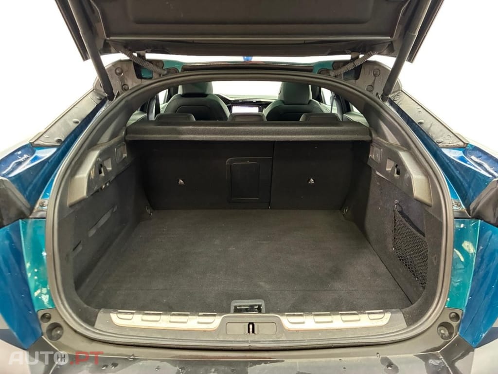 Peugeot 408 1.6 Hybrid GT e-EAT8