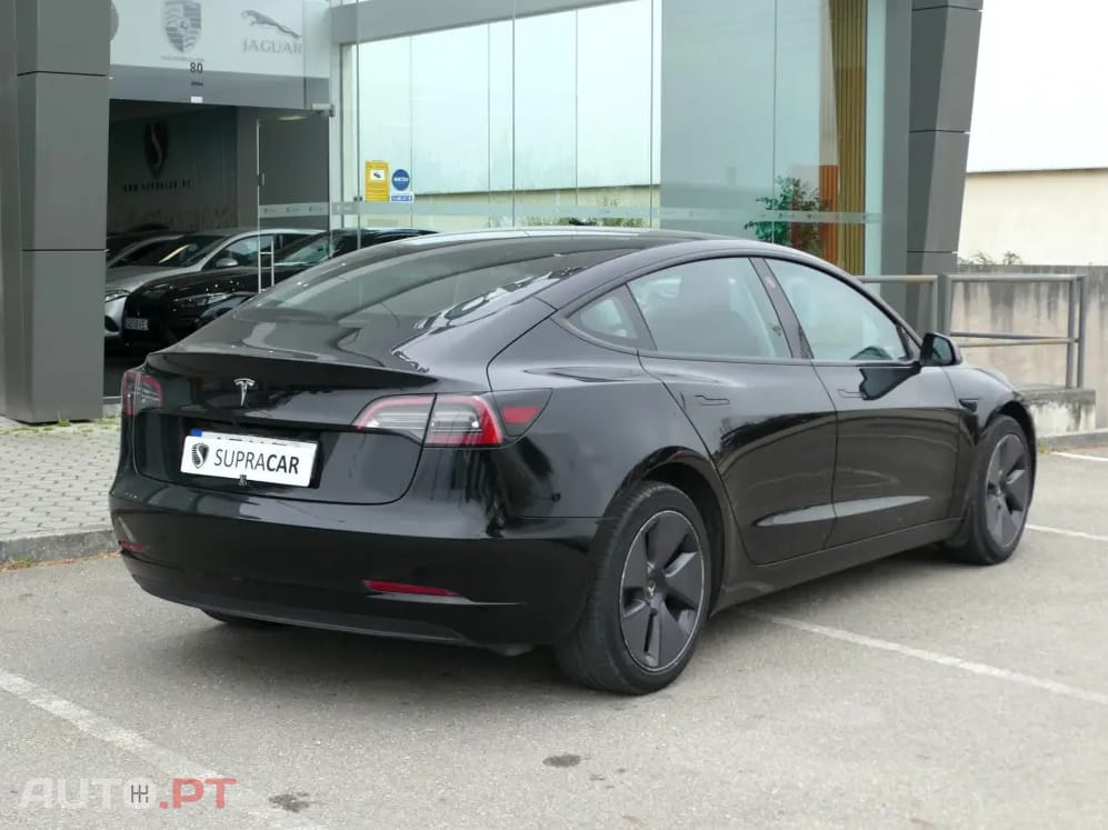 Tesla Model 3 Tração Traseira