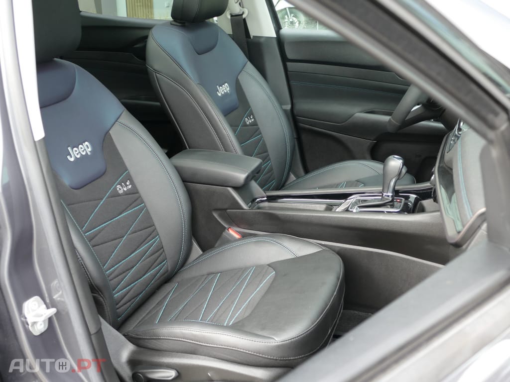 Jeep Compass 1.3 TG 4Xe Trailhawk