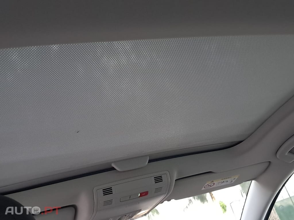 Volkswagen Golf 1.5 eTSI R-Line DSG