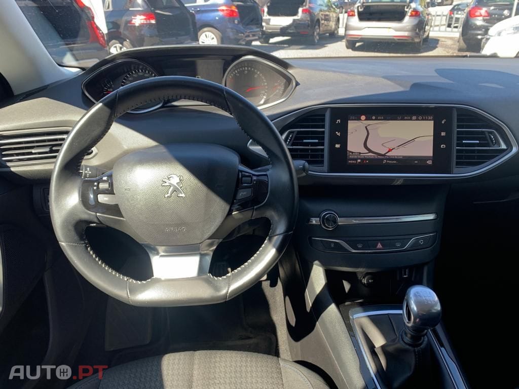Peugeot 308 1.5 BlueHDi Style