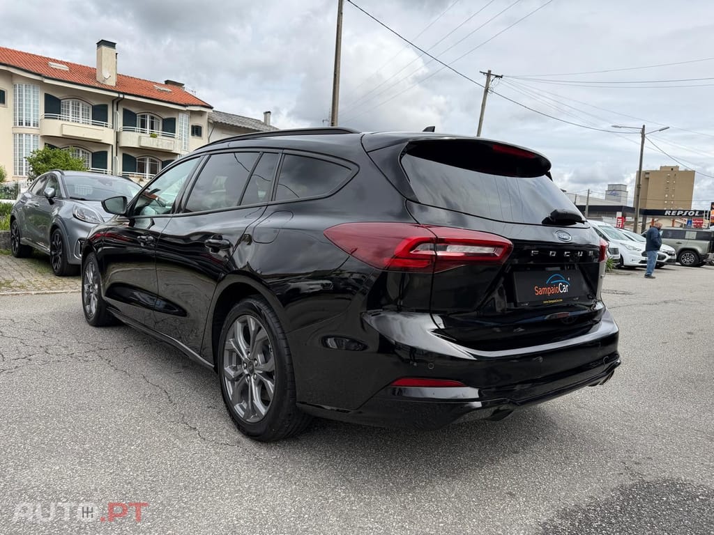 Ford Focus SW 1.0 EcoBoost MHEV ST-Line