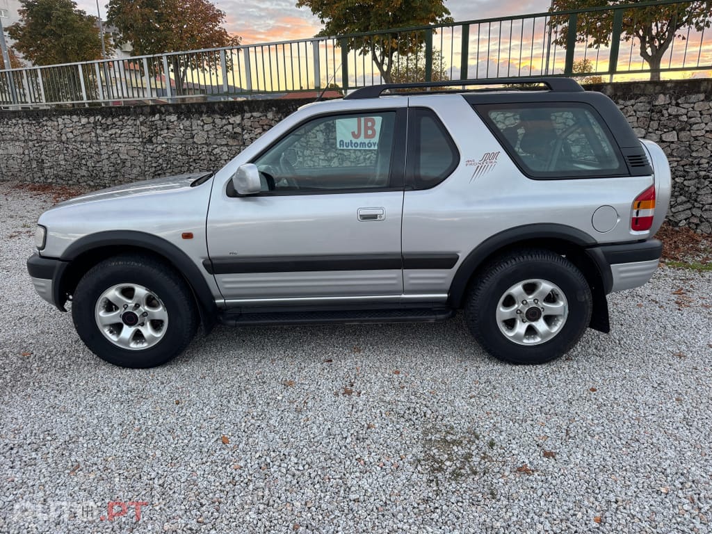 Opel Frontera 2.2 DTi Sport