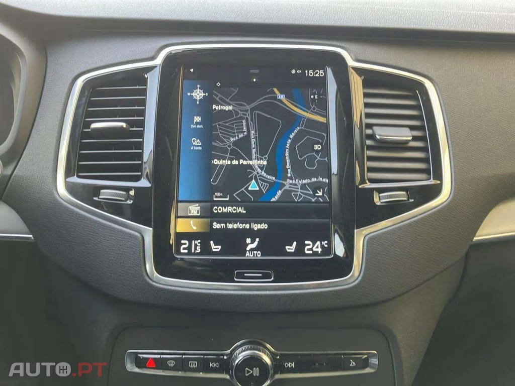 Volvo XC90 2.0 B5 Momentum Plus AWD