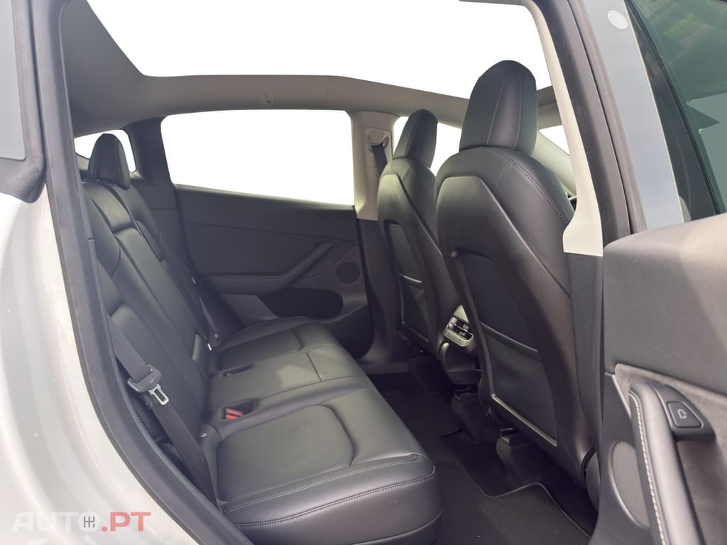 Tesla Model Y Long Range Tração Integral