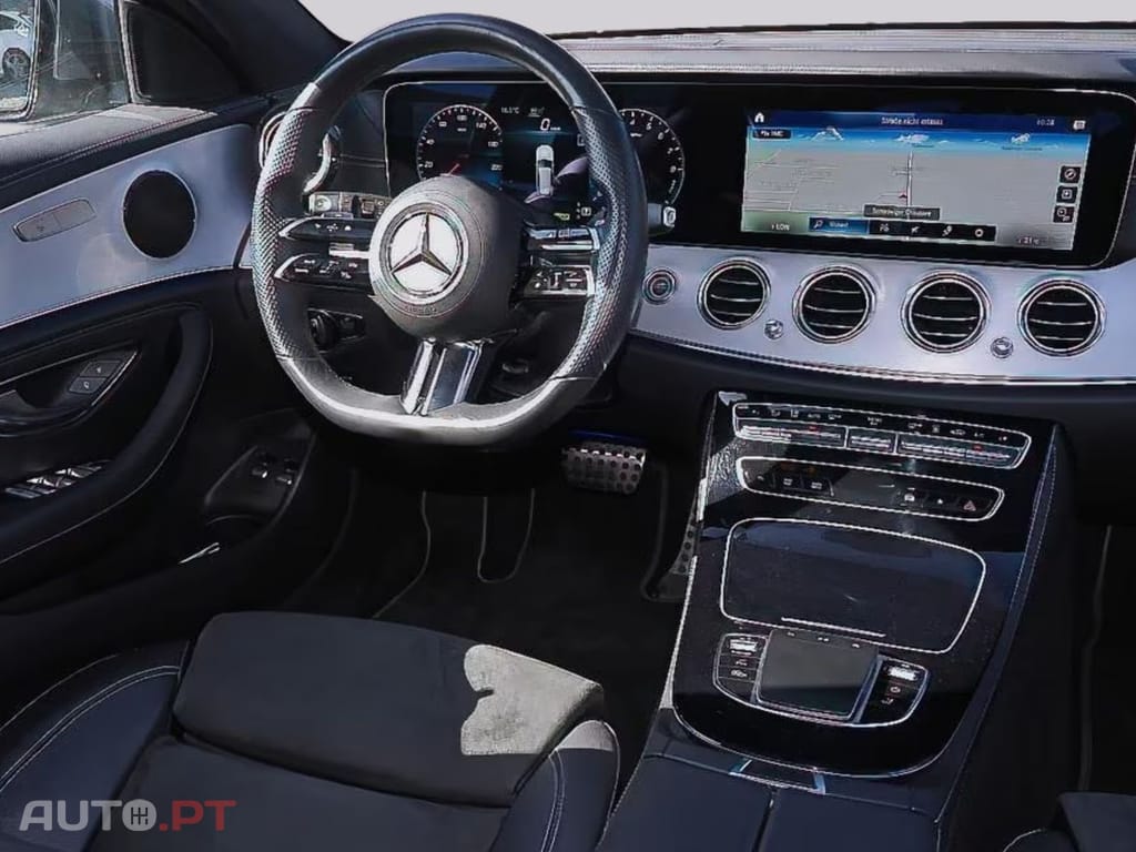 Mercedes-Benz E 300 I.V.A DEDUTIVEL  e T AMG