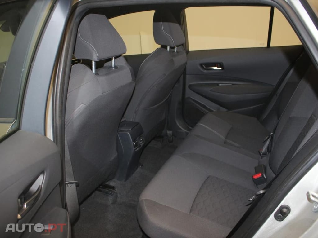 Toyota Corolla Touring Sports 1.8 Hybrid Dynamic Business