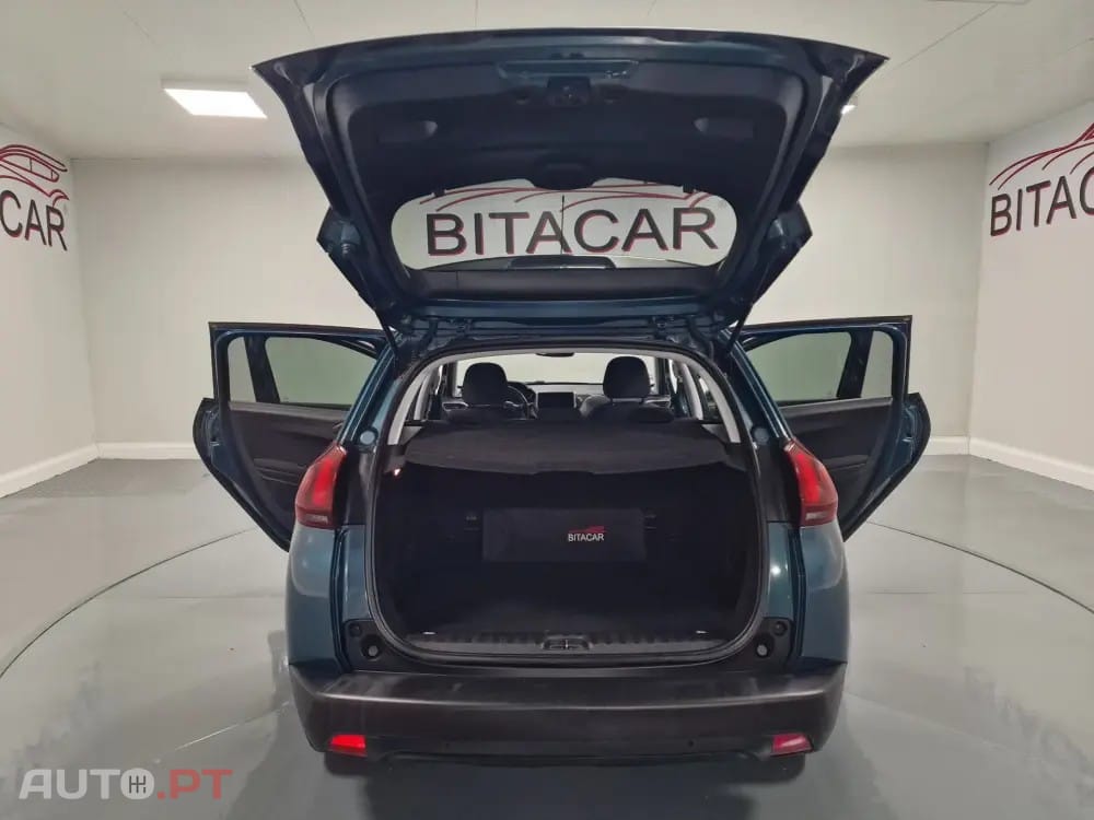 Peugeot 2008 1.2 PureTech Style