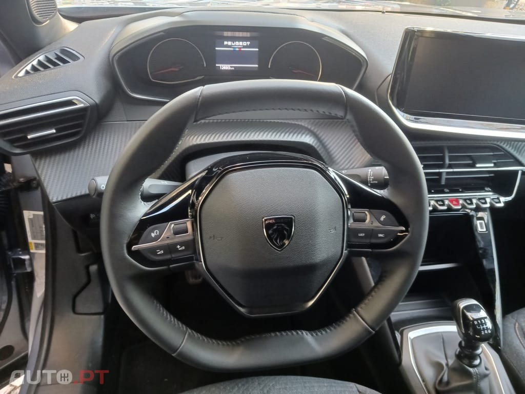 Peugeot 2008 1.2 PureTech Style