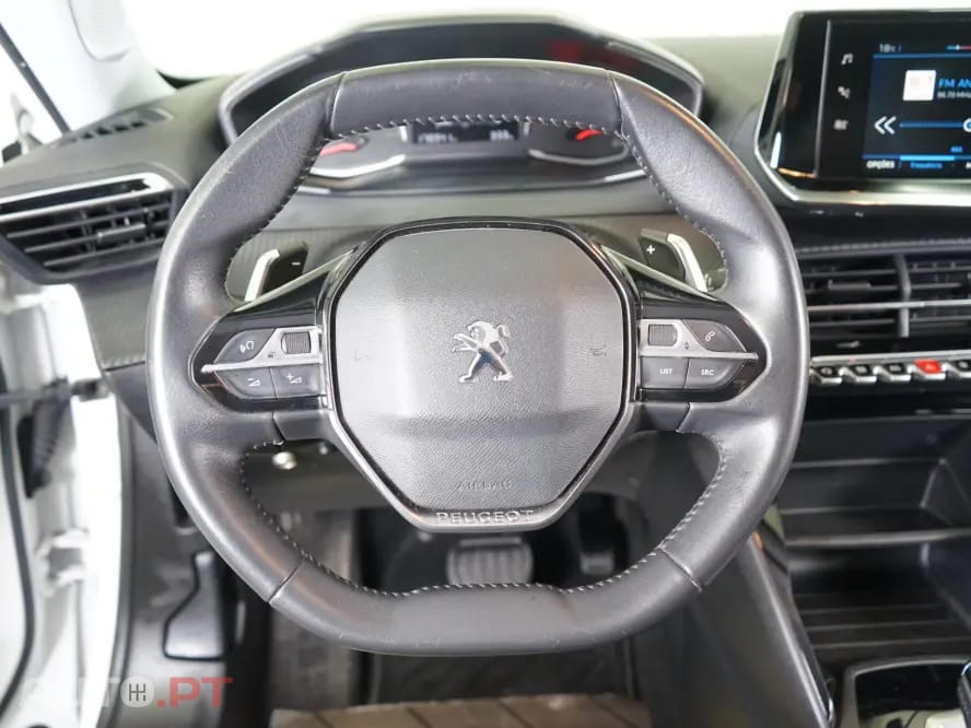 Peugeot 2008 1.2 PureTech Active Pack EAT8