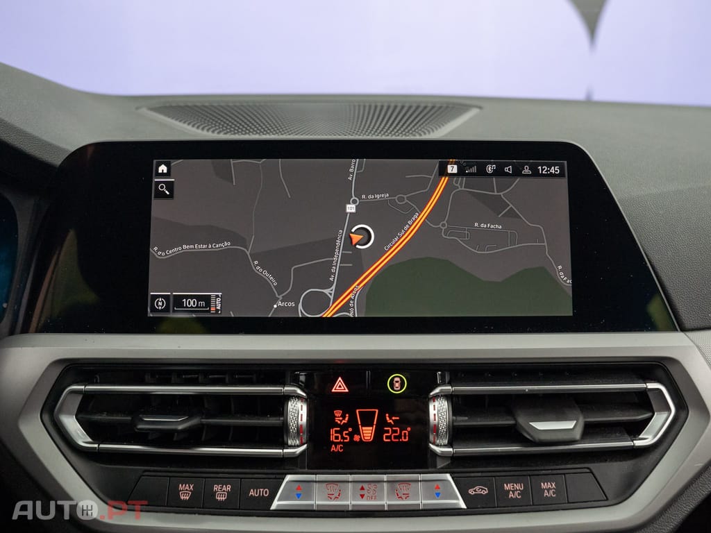 BMW 320 d Auto