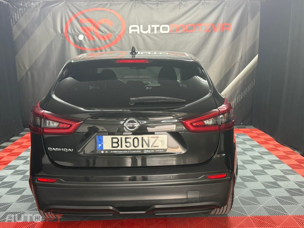 Nissan Qashqai 1.5 dCi N-Connecta J17 DCT
