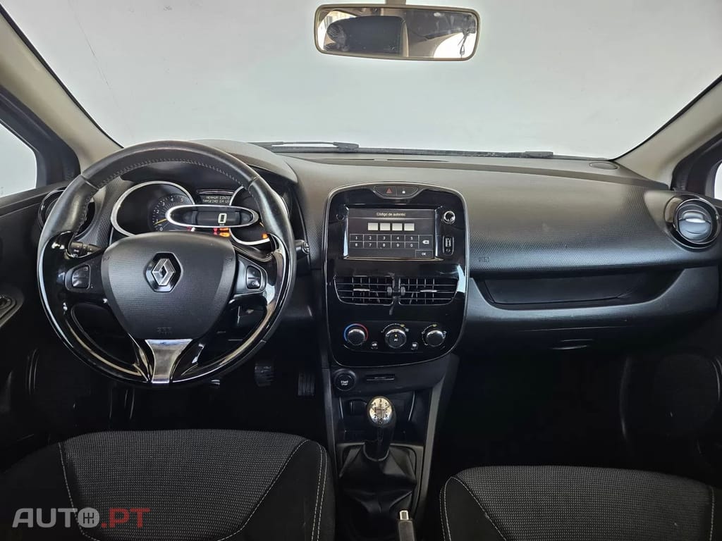 Renault Clio outra