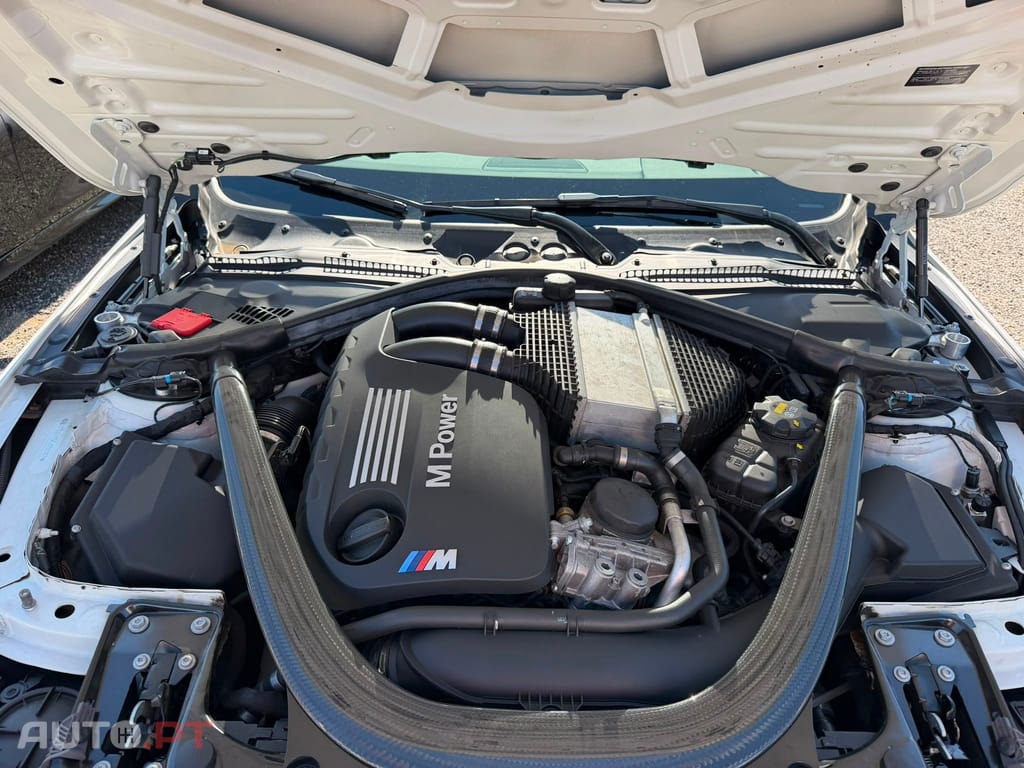 BMW M4 Auto