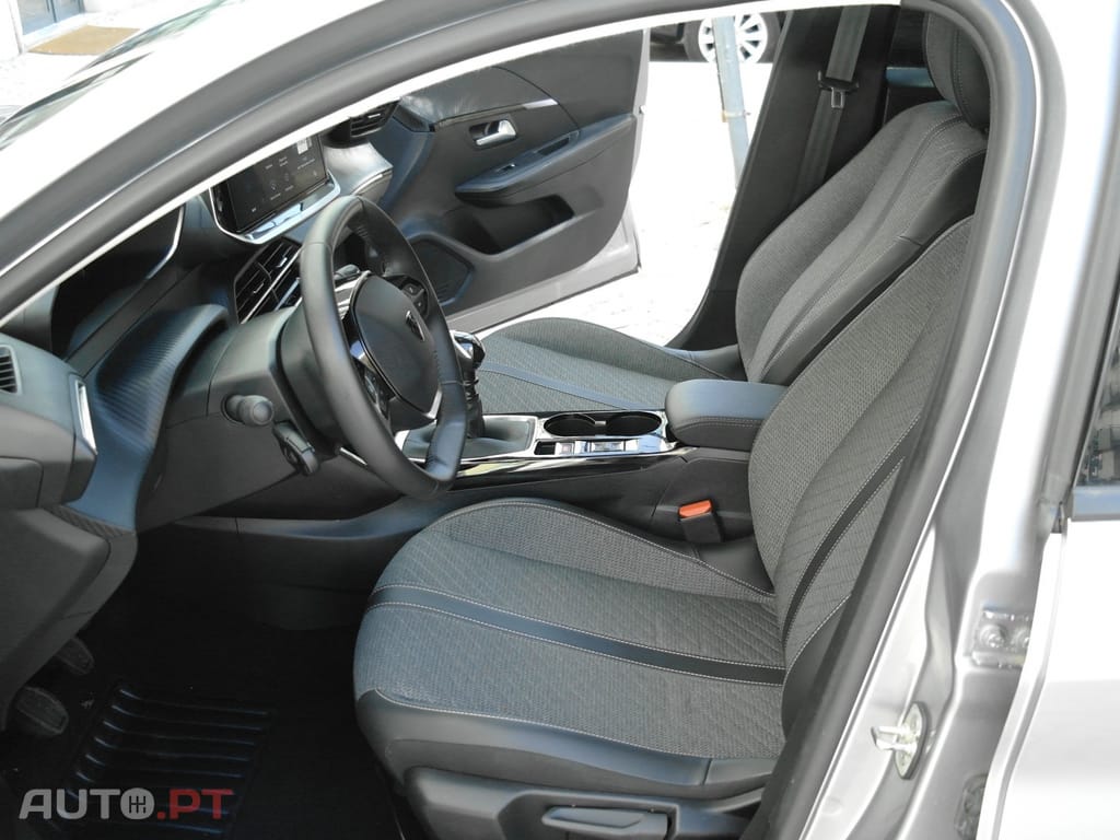 Peugeot 208 1.2 PureTech Allure