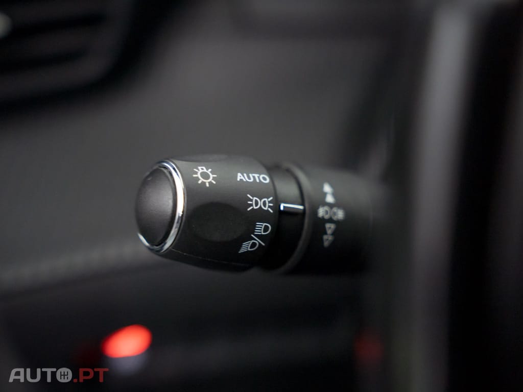 Peugeot E-2008 50 kWh GT