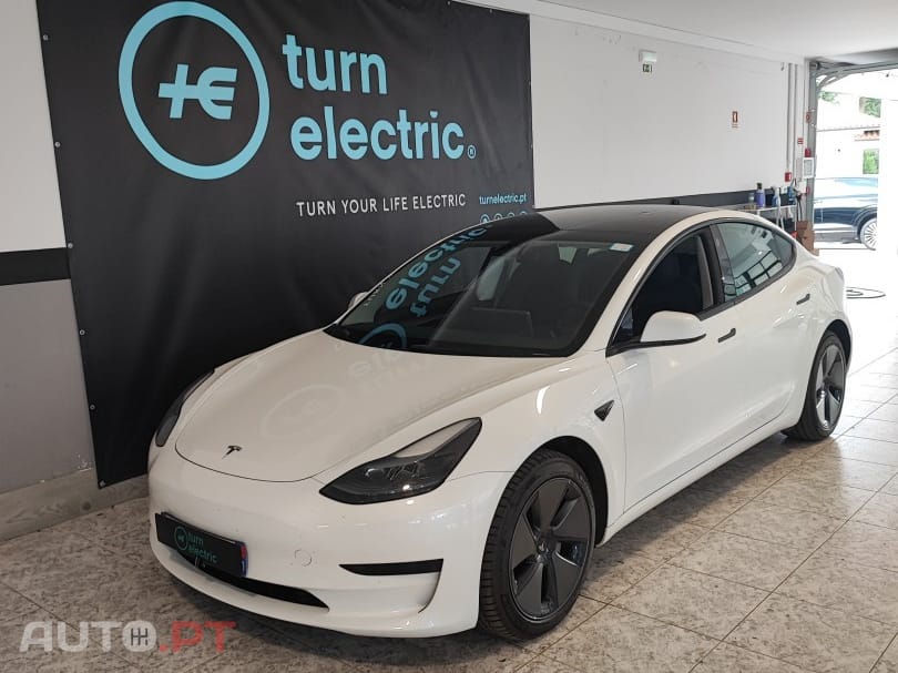 Tesla Model 3 Standard Range Plus RWD