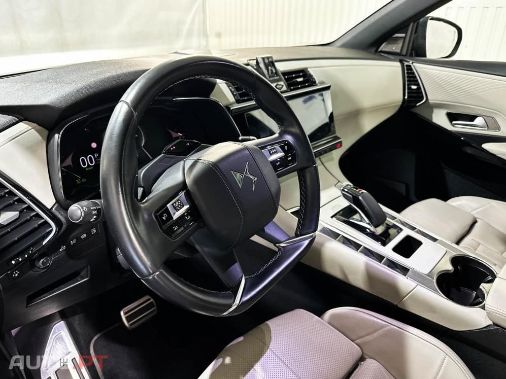 DS DS7 Crossback E-TENSE OPERA