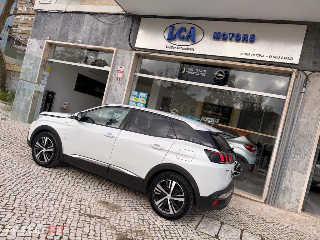 Peugeot 3008 1.6 Hybrid Allure Pack e-EAT8