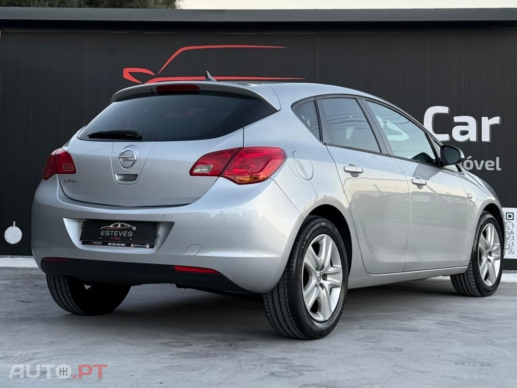Opel Astra 1.7 CDTi Selection Business