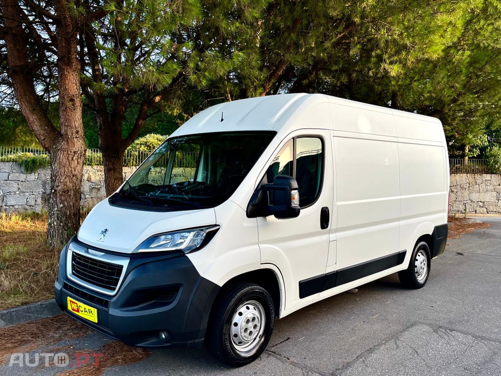 Peugeot Boxer Seminova