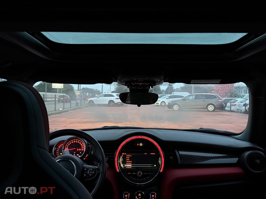 MINI Cooper John Cooper Works Plus Auto Desportiva