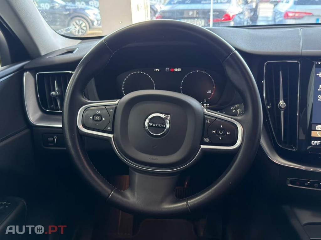 Volvo XC60 2.0 D4 Momentum AWD Geartronic