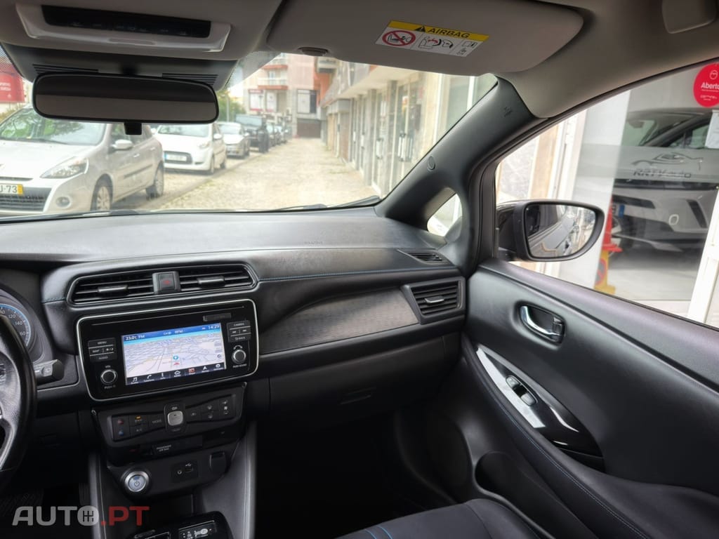 Nissan Leaf Acenta