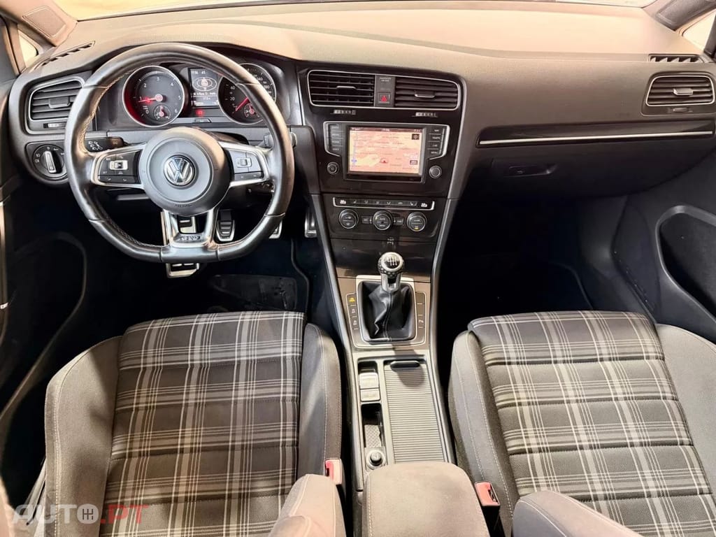 Volkswagen Golf 2.0 TDi GTD