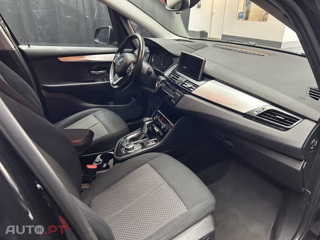 BMW 225 Advantage