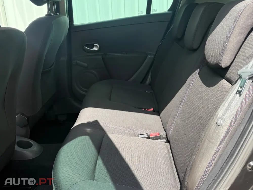 Renault Clio 1.2 16V Dynamique Luxe