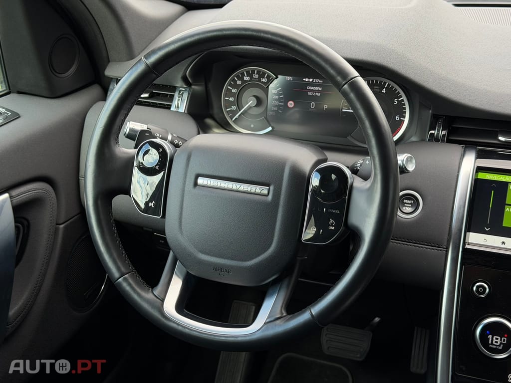 Land Rover Discovery Sport P300e Dynamic SE