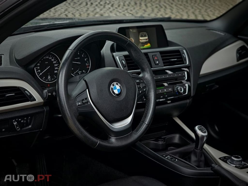 BMW 218 i Cabrio Line Luxury