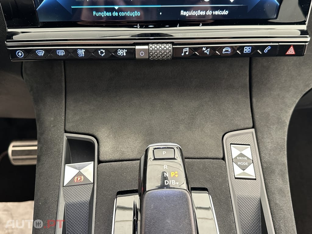 DS DS7 Crossback E-Tense Performance Line EAT8