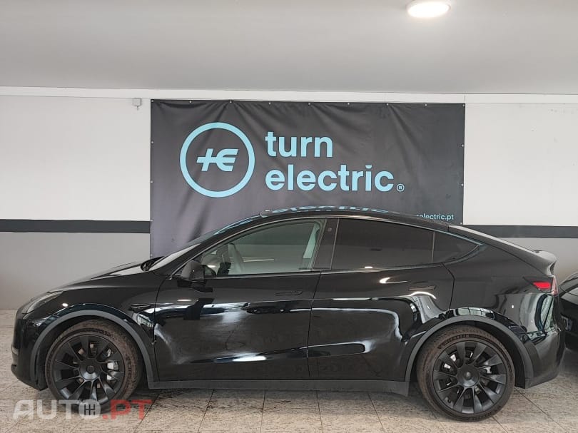 Tesla Model Y Long Range Dual Motor AWD