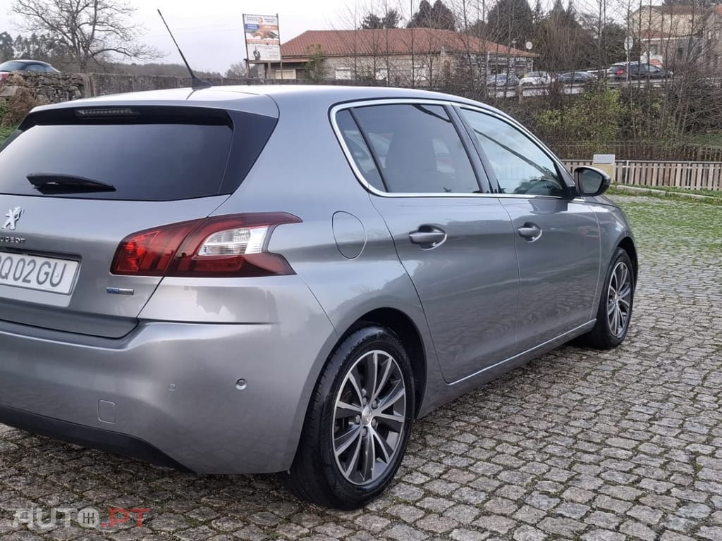 Peugeot 308 PureTech 110 Stop & Start Allure