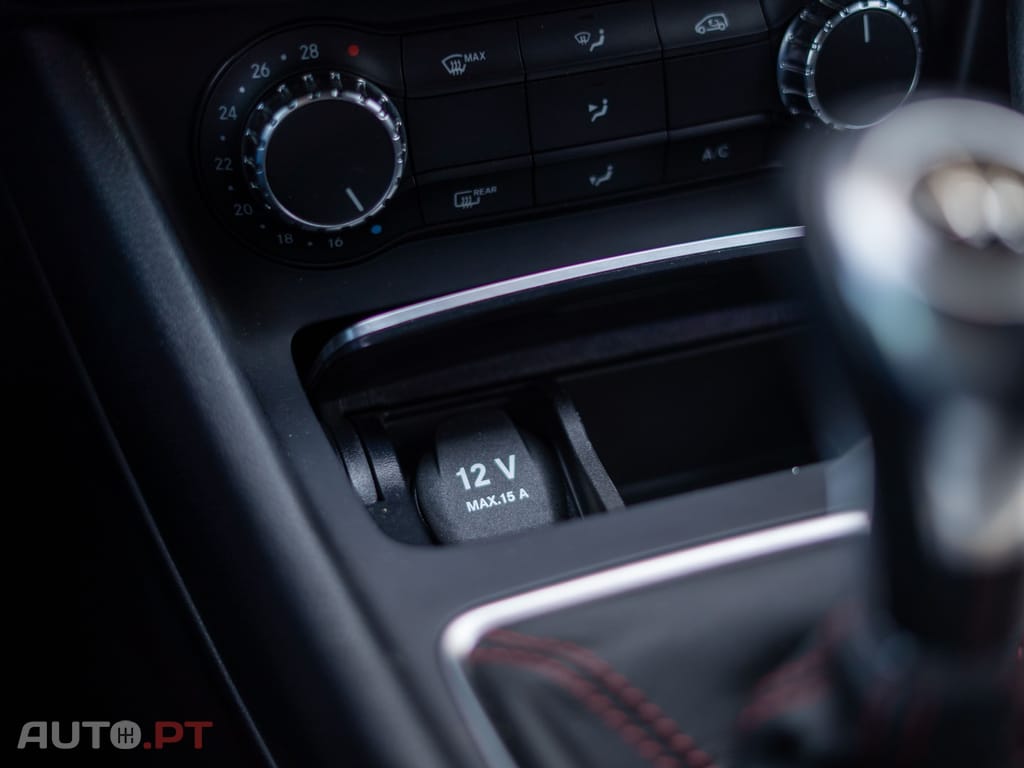 Mercedes-Benz CLA 180 d AMG Line