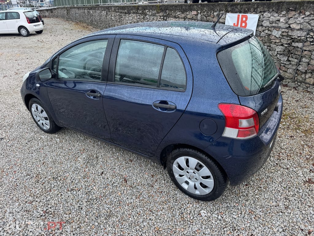 Toyota Yaris 1.0 VVT-i AC